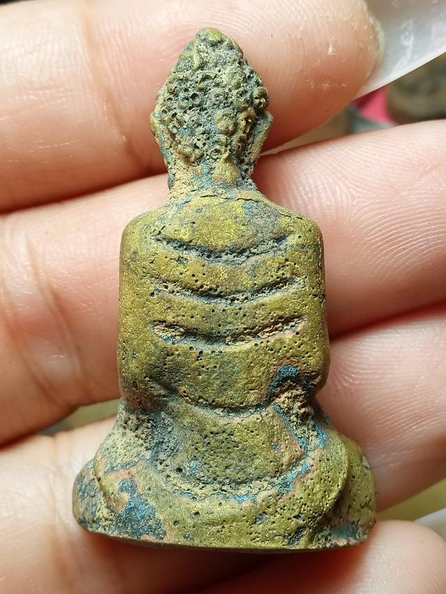 พระหล่อโบราณ ขุด ยุคทวารวดีขึ้นลพบุรีมีคราบเินเก่าฝังแน่น รูปที่ 2