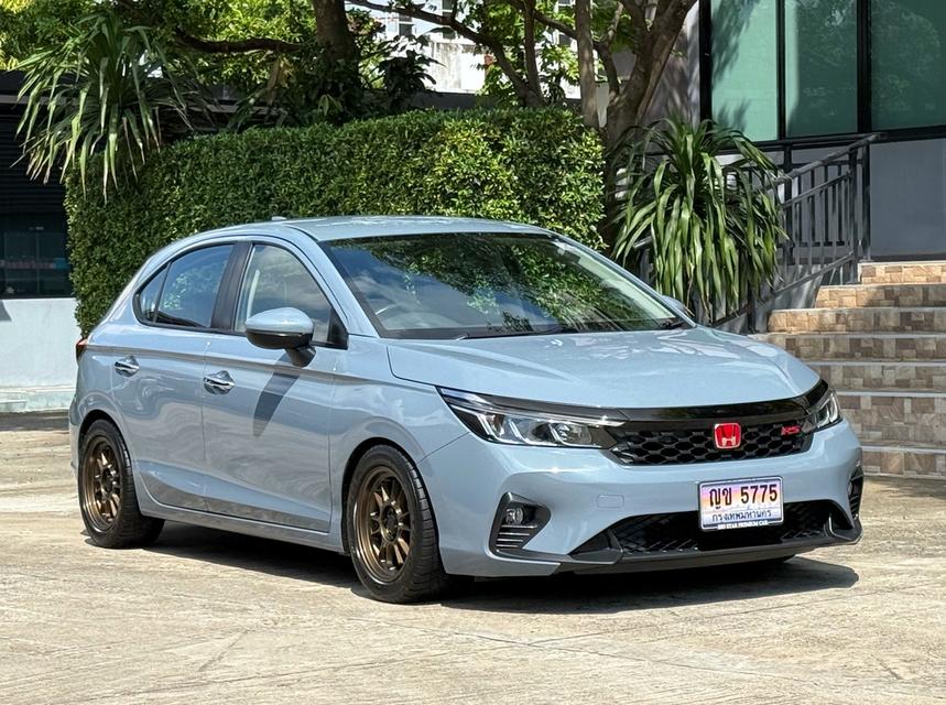 2023 HONDA CITY HATCHBACK 1.0 SV รถมือเดียวออกป้ายแดง สภาพป้ายแดง รถวิ่งน้อย รถเข้าศูนย์ตลอด รถไม่เคยมีอุบัติเหตุครับ