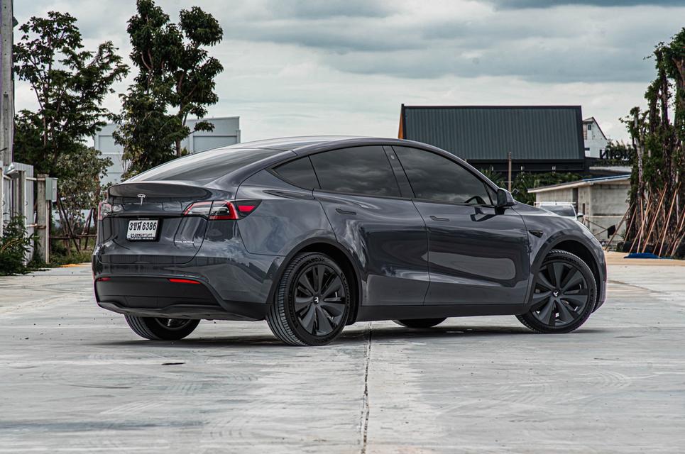 (แจ้งรหัสรถ CBL6386) TESLA Model Y Long Range AWD 2023 รูปย่อยที่ 2