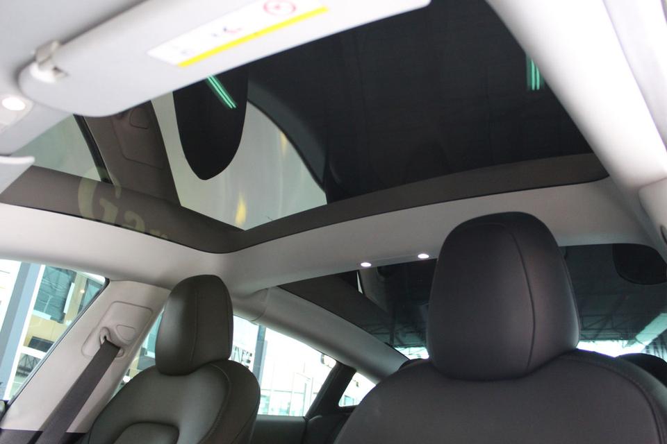 รหัสรถ JRS777 Tesla Model3 Performance  ปี 22 12
