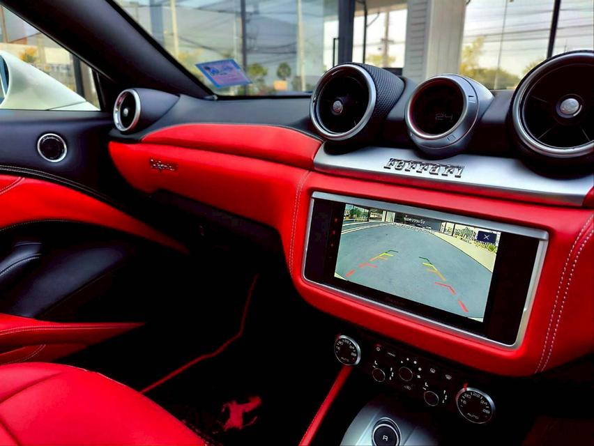 รหัสรถ KPV4860 2015 FERRARI CALIFORNIA T 3.9 สีขาว ภายในแดง 6