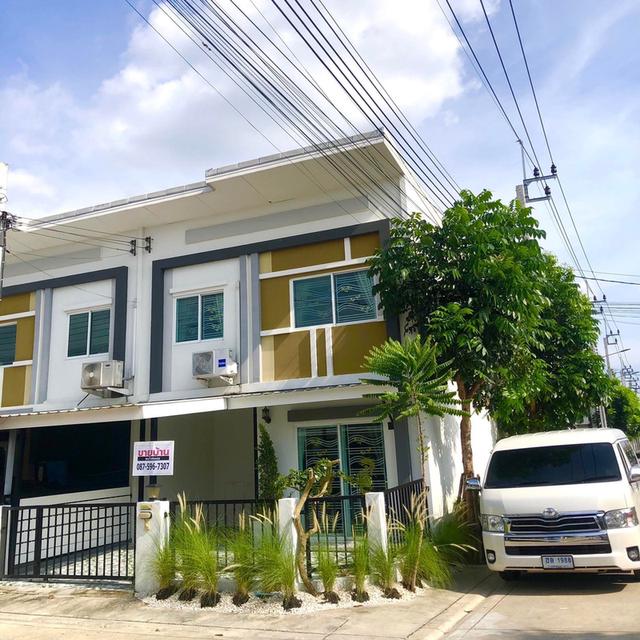 ทาวน์เฮาส์ 2ชั้น 3ห้องนอน 2ห้องน้ำ 1