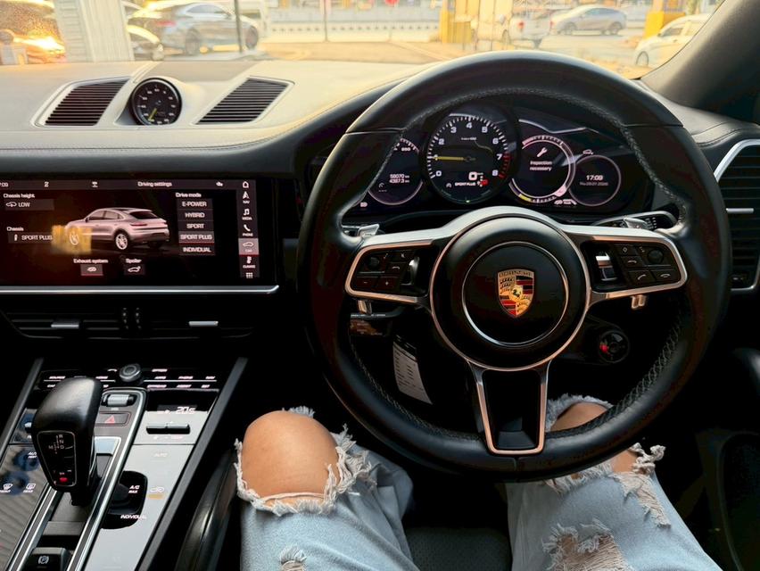 รหัสรถ KPV4781 2021 Porsche Cayenne S E-Hybrid Coupe สี Lava Orange รูปที่ 5