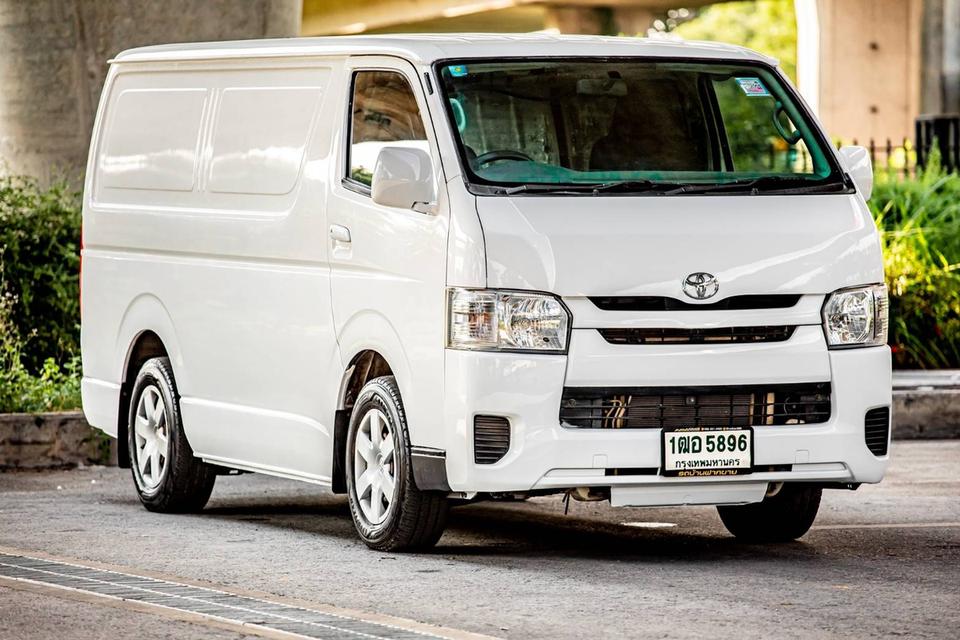 Toyota Hiace 3.0 ดีเซล MT โม่งน้อย ปี 2017 รหัส GT5896 3