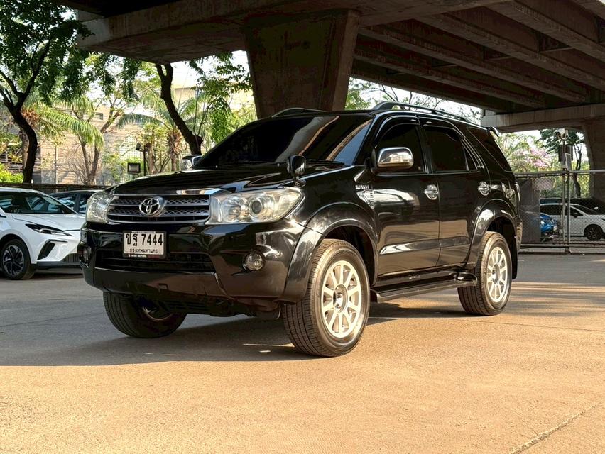 ขายรถ Toyota Fortuner 2.7V ปี 2009 สีดำ เกียร์ออโต้ รูปที่ 3