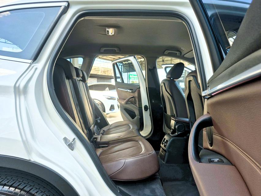 BMW X1 Sdrive 20d ปี22 13