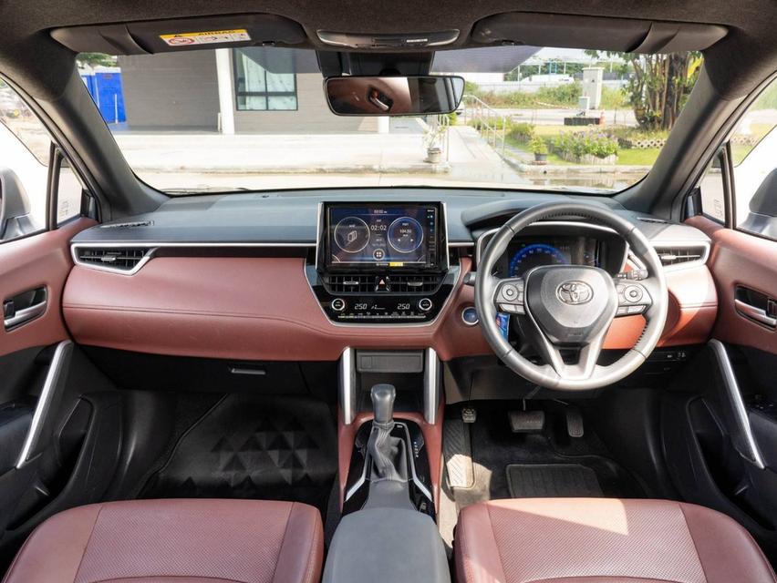 Toyota Cross 1.8Hybrid Premium Safety จดปี 2022 รถใหม่ ใช้น้อยมาก 8