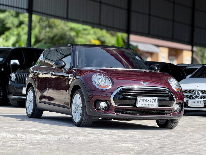 ปี 2018 MINI CLUBMAN, COOPER D (F54)โฉม ปี07-ปัจจุบัน สีแดง-ดำ เครื่องดีเซล