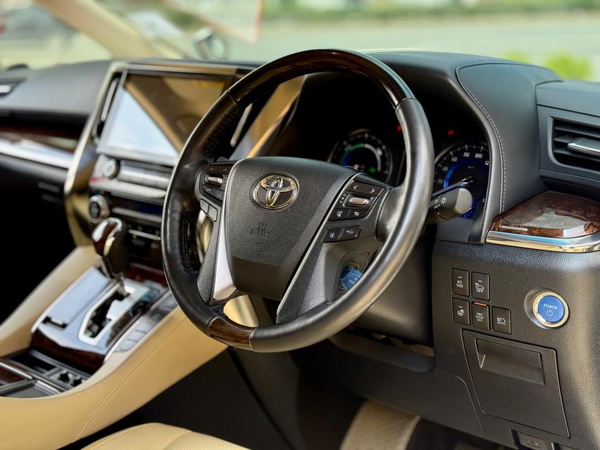 TOYOTA ALPHARD 2.5 HYBRID G F-Package E-Four 4WD 2019   7