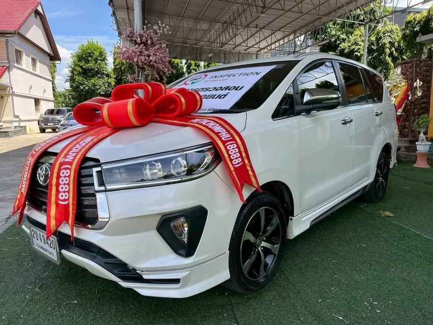 TOYOTA INNOVA CRYSTA เครื่อง 2.8cc รุ่นPREMIUM AUTO ปี 2021