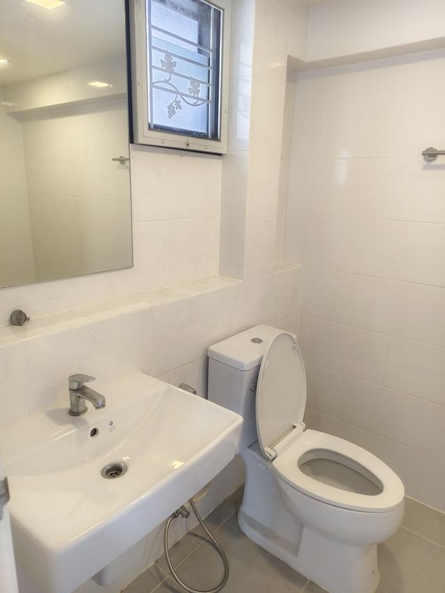 บ้านแฝดสไตล์บ้านเดี่ยว พร้อมติดตั้งระบบโซล่า ตัวบ้านไม่ติดกันสามารถเดินรอบบ้านได้ ก่อสร้างด้วยอิฐมอญแดง 15