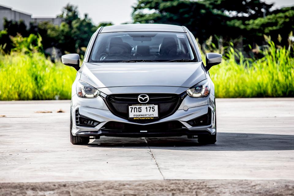 Mazda2 1.3 High Connect Sedan Skyactiv ปี 2018 สีเทา