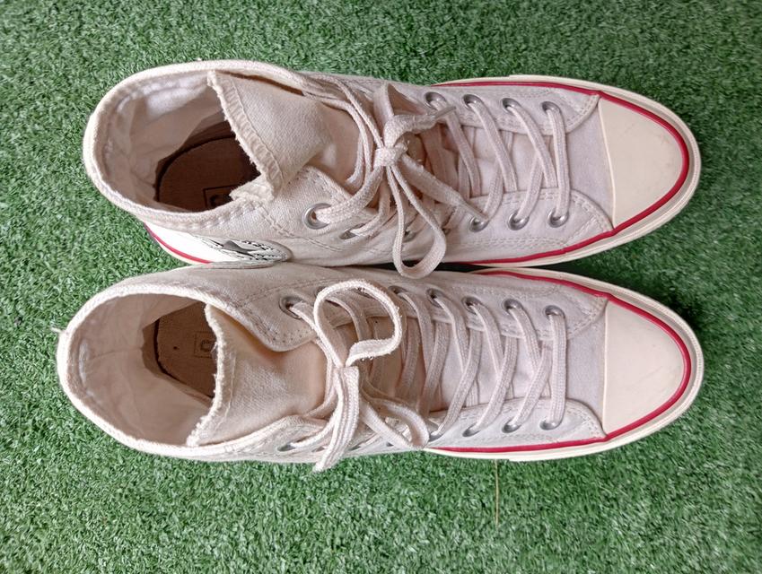 CONVERSE ผ้าใบหุ้มข้อมือสอง สภาพเหมือนใหม่ จัดส่งฟรี!!!เก็บปลายทาง