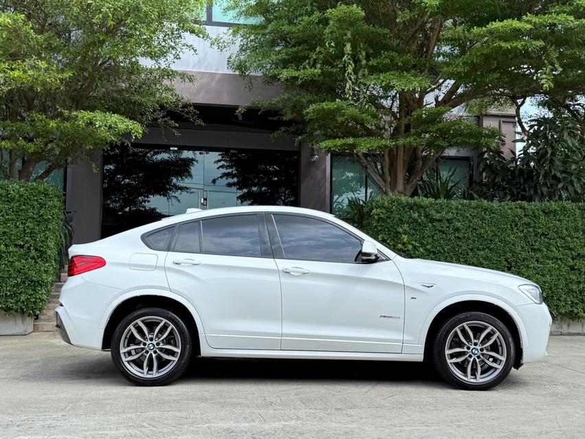 2019 BMW X4 MSPORT รถมือเดียวออกศูนย์ปี 2019 แท้ รถวิ่งน้อยเพียง 90,000 กม เข้าศูนย์ทุกระยะ ไม่เคยมีอุบัติเหตุครับ 2