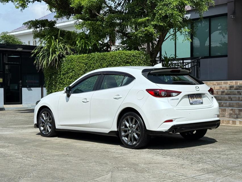 2018 MAZDA 3 2.0 SP SPORT รถมือเดียวออกป้ายแดง รถวิ่งน้อยเพียง 70,000 กม ประวัติศูนย์ครบ รถไม่เคยมีอุบัติเหตุครับ 6