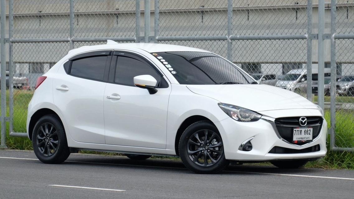 (แจ้งรหัสรถ KN662) : 2018 MAZDA2 SPORT HIGH PLUS รูปที่ 3
