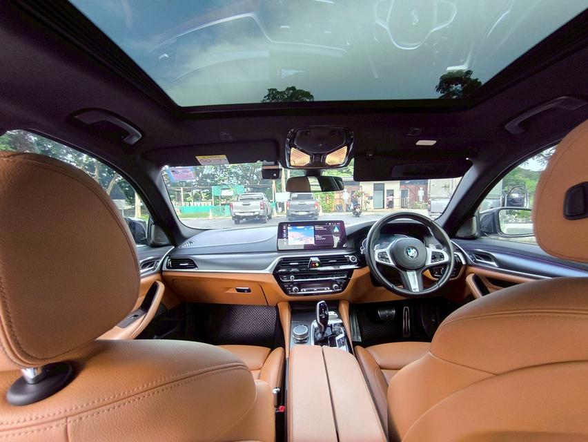 รถเข้าใหม่! BMW 530e M Sport LCI ปี 2021 สีขาว 8