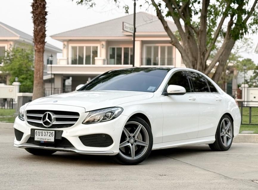 รหัส AVA3726 👉 Benz C300 AMG Dynamic W205 ปี 2015 ดีเซล