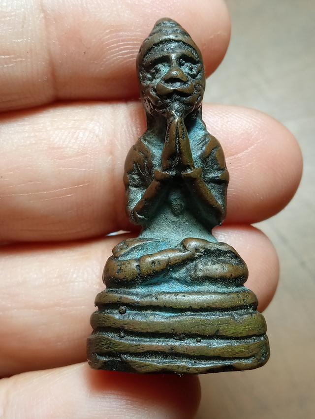 หล่อโบราณพิมพ์หนุมานวันทา