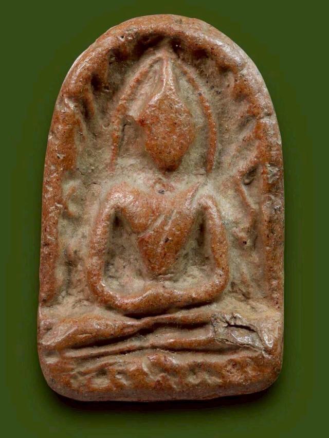 พระซุ้มกอเปิดให้บูชาจ้า