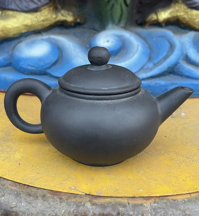 ปั้นชาอี๋ซิง Yixing teapot สีดำ ใบเล็ก ป้านชาเก่า กาน้ำชาดินเผาโบราณ