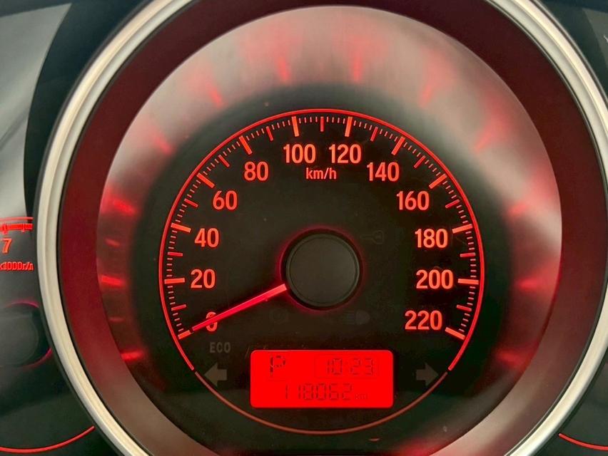 Honda Jazz 1.5S 2018🔥ลดราคา🔥 จากราคาเดิม 368,000 บาท เหลือเพียง 348,000 บาท 8