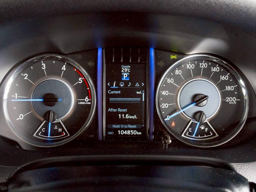 Toyota fortuner 2.4V ปี 2019 15