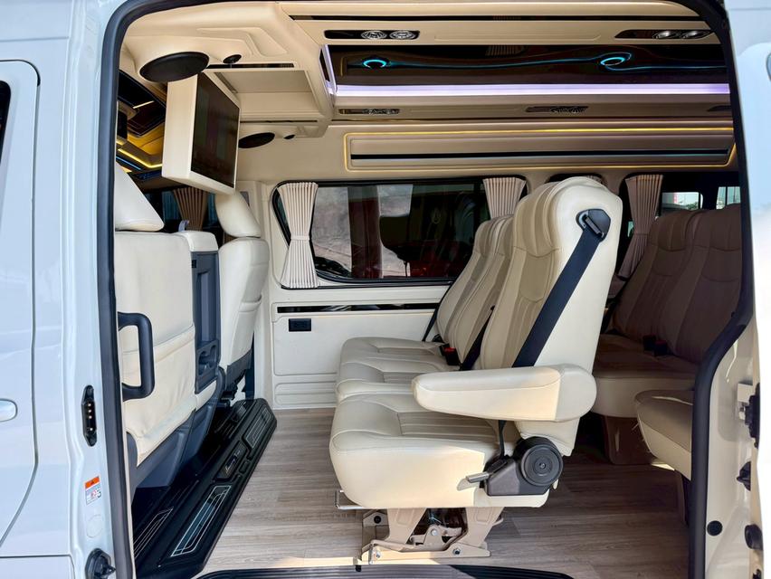 Toyota Commuter 2.8 ปี25 รูปที่ 12