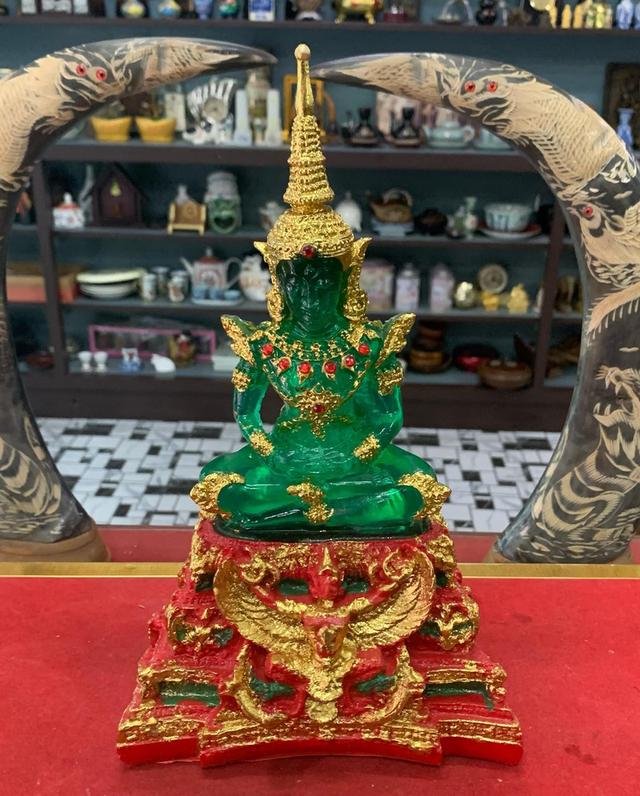 พระแก้ว งานเรซิน