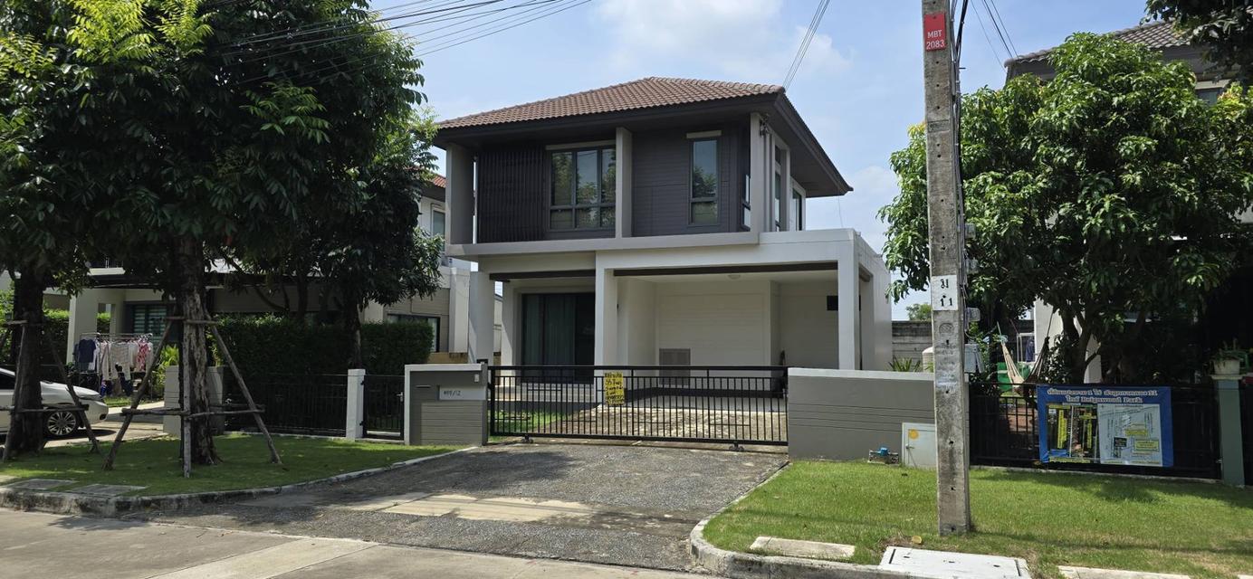 บ้านเดี่ยว ถนนหทัยราษฎร์  หมู่บ้านฮาบิเทียออบิต 1
