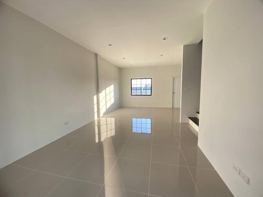 บ้านใหม่ให้เช่า ทาวน์โฮม2ชั้น 3 ห้องนอน 3 ห้องน้ำ 3