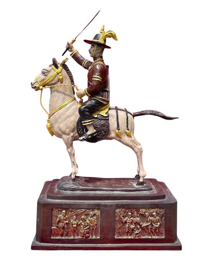 สมเด็จพระเจ้าตากสินมหาราช ทรงม้าออกศึก วัดสุทธาราม (ธนบุรี) ปี2546 เนื้อโลหะผสม รูปที่ 4