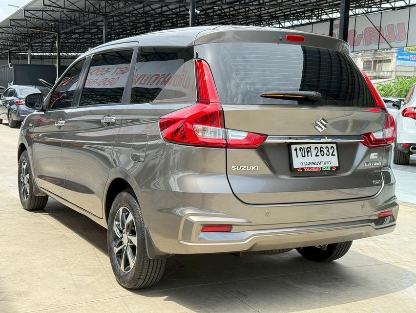 SUZUKI ERTIGA 1.5 GX ปี2021 รถบ้านแท้ เอาใจสายครอบครัว พร้อมใช้งาน
