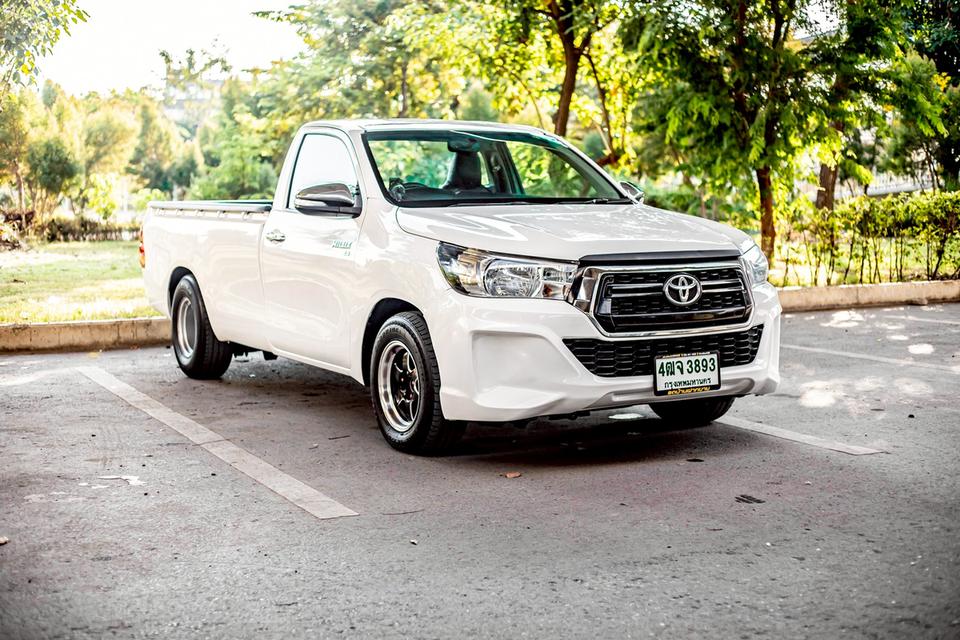Toyota Revo 2.8J Plus Standard Cab ปี 2018 สีขาว เกียร์ธรรมดา กระจกไฟฟ้า