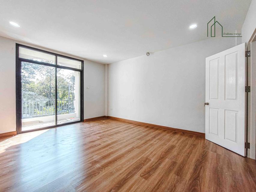 ทาวน์โฮม 2 ชั้นครึ่ง นันทนาการ์เด้น รังสิต – รีโนเวทใหม่ทั้งหลัง หน้าบ้านไม่ชนใคร 17