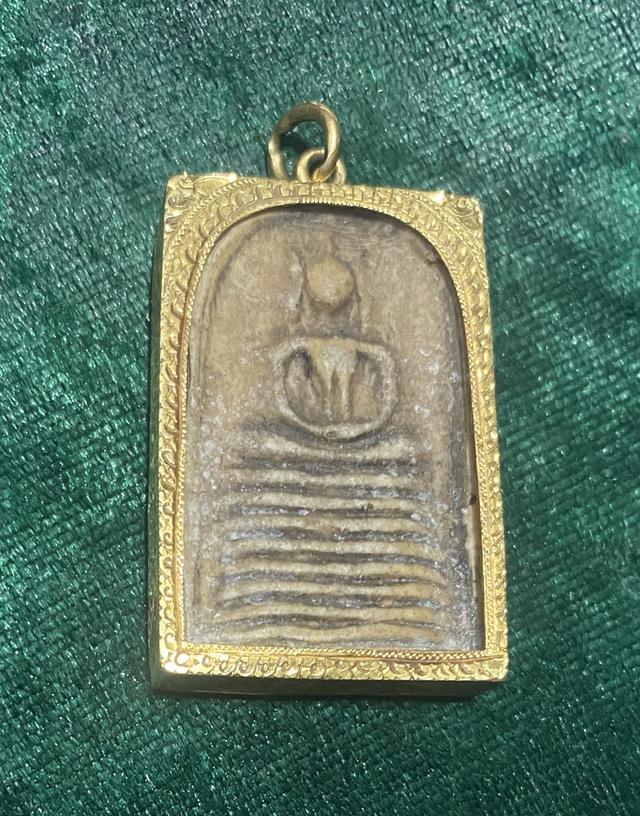 พระสมเด็จพร้อมกรอบทอง