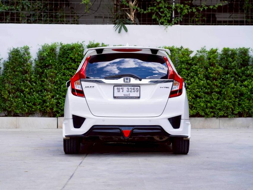 Honda Jazz 1.5V ปีจด 2015 ประกันเครื่องเกียร์3ปี3หมื่นkm 5