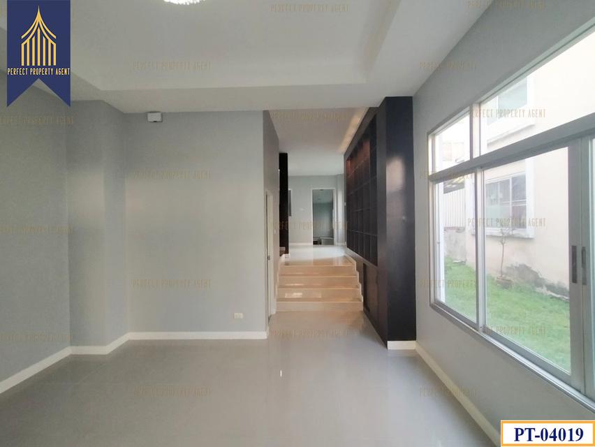 ขาย ทาวน์โฮม 3 ชั้น หลังมุม เดอะ บัลโคนี่ โฮม รีโนเวทใหม่ ประเวศ กรุงเทพฯ 4