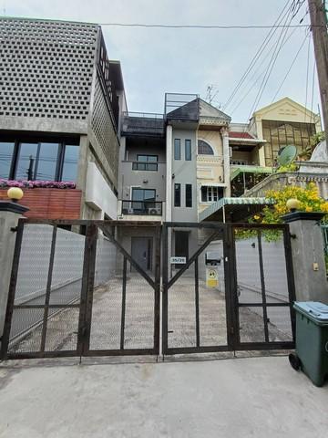 ให้เช่าสำนักงาน3ชั้นย่านลาดพร้าวบางกะปิรามคำแหงซอยลาดพร้าว124ใกล้MRTมหาดไทยท่าเรือมหาดไทย 3