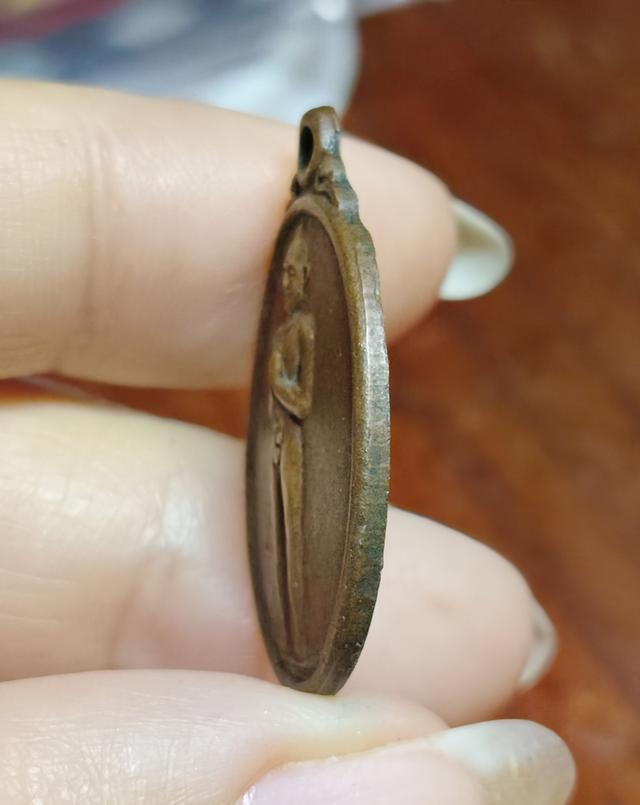 เหรียญไอ้ไข่ วัดเจดีย์ 4