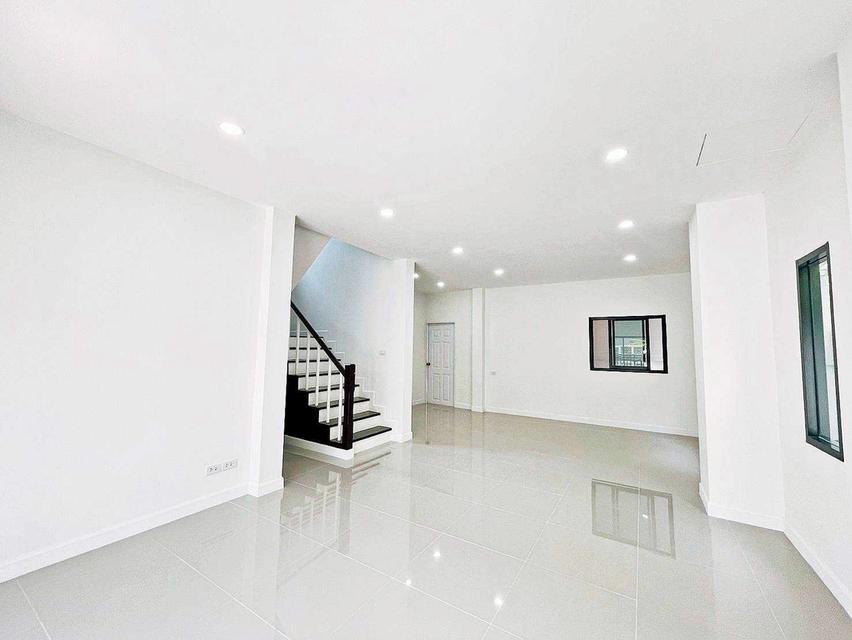 ขายถูกมาก บ้านสวย รีโนเวทใหม่ บุรีรมย์ วงแหวน ปิ่นเกล้า 6