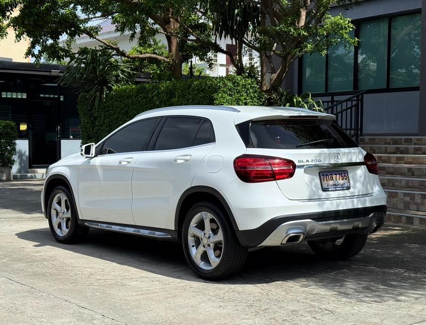 2019 BENZ GLA 200 FACELIFT รถออกศูนย์ BENZ THAILAND รถวิ่งน้อยเพียง 7X,XXX กม รถไม่มีอุบัติเหตุครับ 6