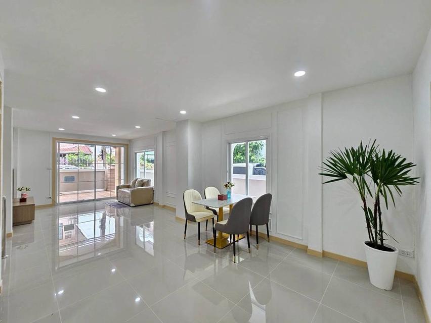 หมู่บ้านสุชา 8