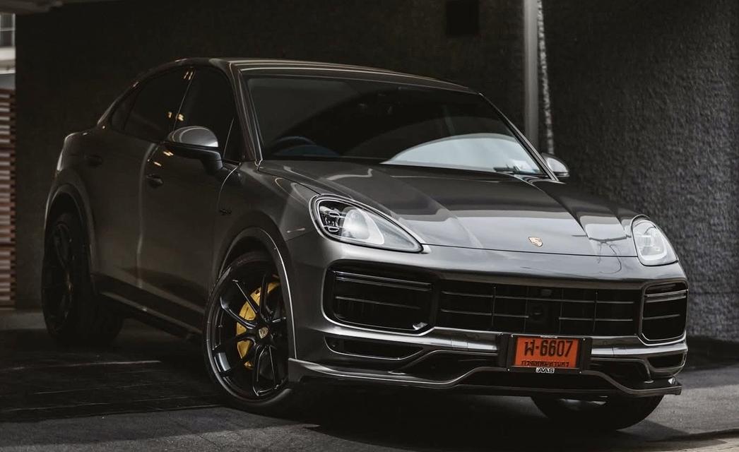 Porsche Cayenne Coupe 3.0 Plugin Hybrid (AAS)