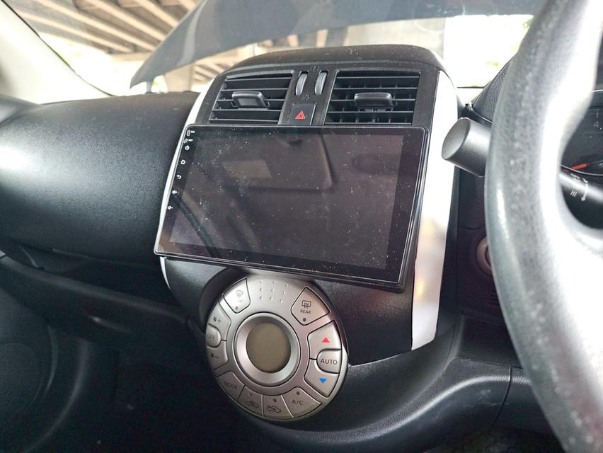 Nissan Almera 1.2VL 18
