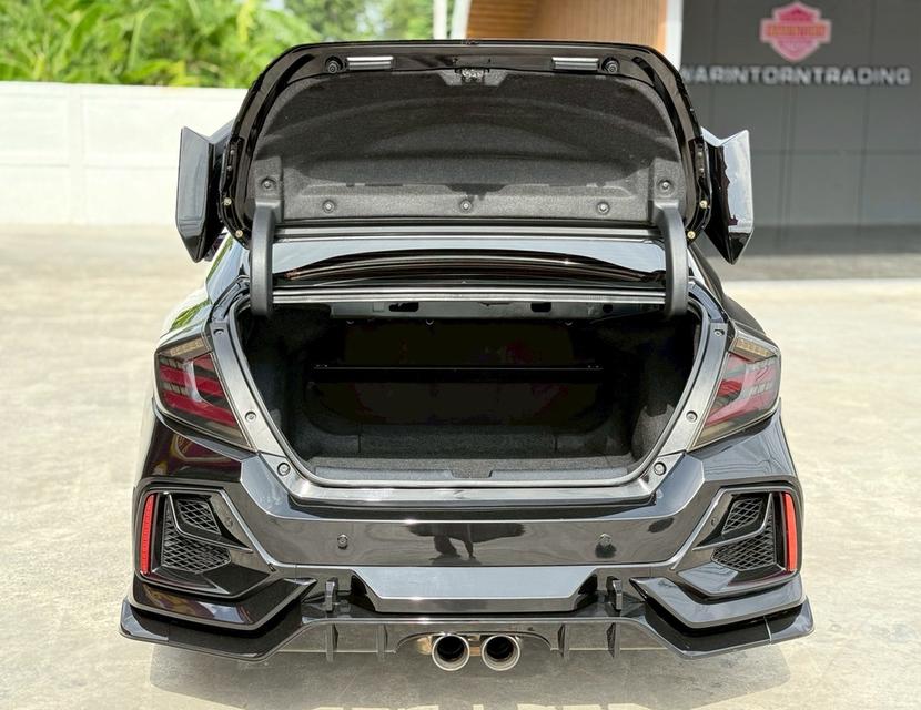 HONDA CIVIC Fk 1.5 TURBO RS ปี 19 มาพร้อมชุดแต่ง สวยๆ