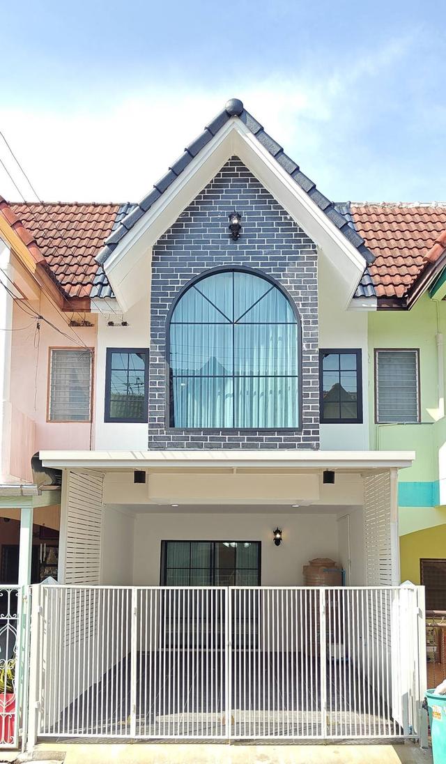 ณัฐกานต์ 3-5 พหลโยธิน52 1