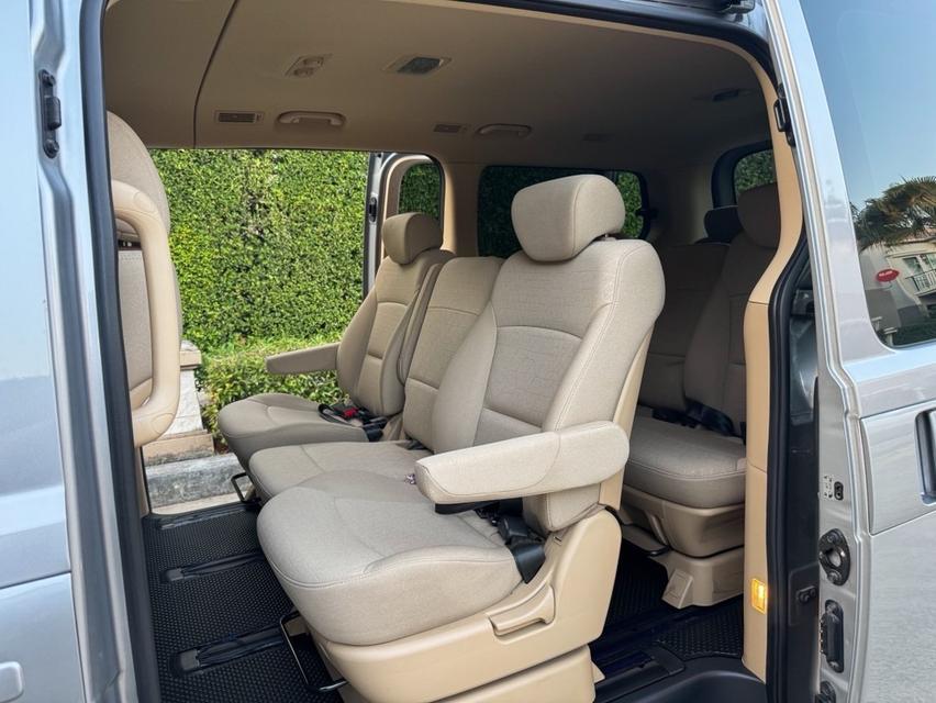 🏆 Hyundai H1 Touring A/T 2019 รหัส AVA5670 16