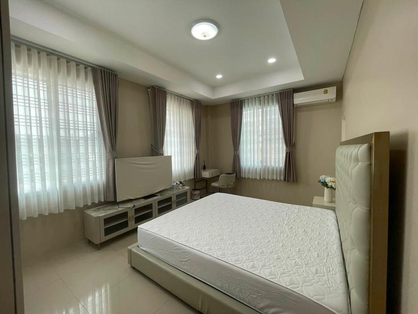 U1469 ให้เช่าบ้านเดี่ยว 2 ชั้น บ้านสวนเนรมิตร วัชรพล เพิ่มสิน ที่ดิน 1 ไร่ พร้อมสระว่ายน้ำในตัวบ้าน บ้านพร้อมเฟอร์ 11