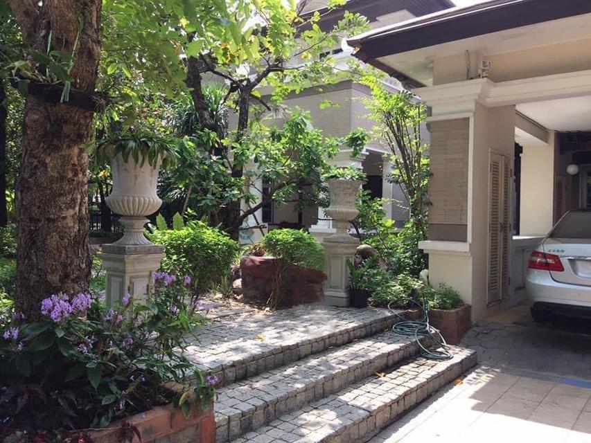 หมู่บ้านลดาวัลย์ 4น 5น 250 ตรว. บ้านอยู่ใจกลางหมู่บ้านลดาวัลย์ รามอินทรา กม2 สวย และ ใหญ่ที่สุดในโครงการ ขาย 80 ล้านบาท 19